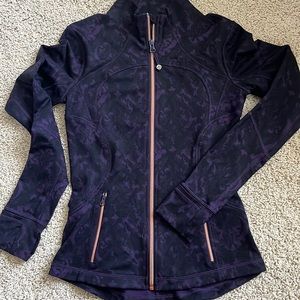 Perfect condition- Women’s lululemon define jacket - limited edition!!
